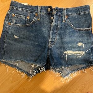 Levi’s 501 Shorts size 27